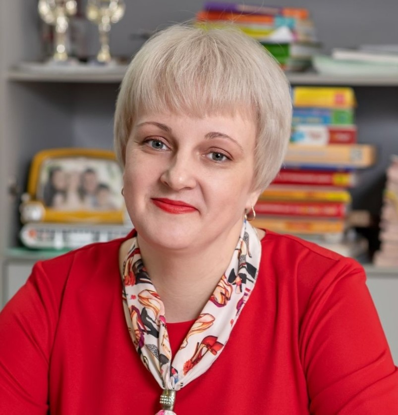 Серова Евгения Владимировна.